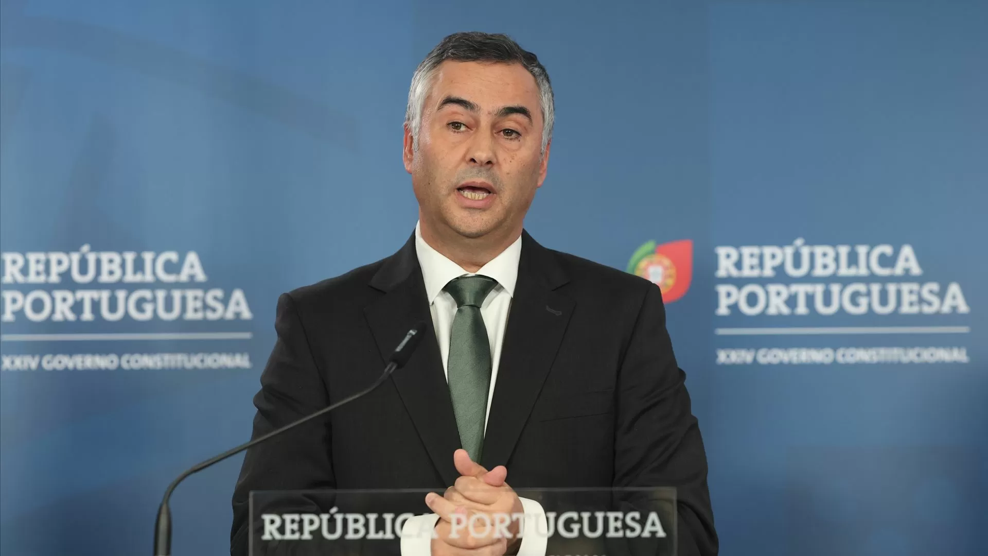 Ministro anuncia que vai ser exigida apenas uma prova de ingresso no ensino superior