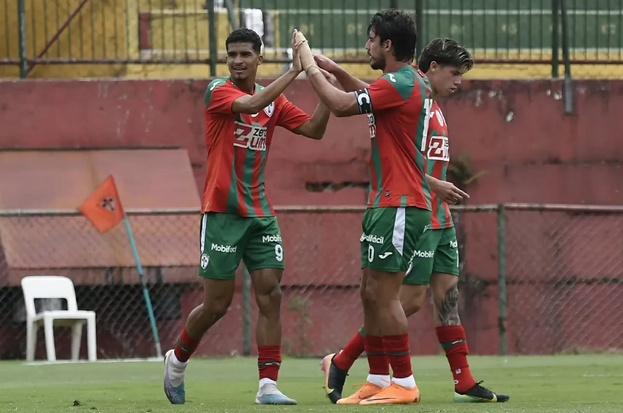 Renê celebra gols em jogo-treino e valoriza preparação da Lusa