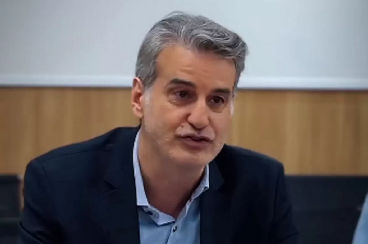 Bourgeois deixa mensagem de Natal à torcida e projeta reconstrução da Lusa