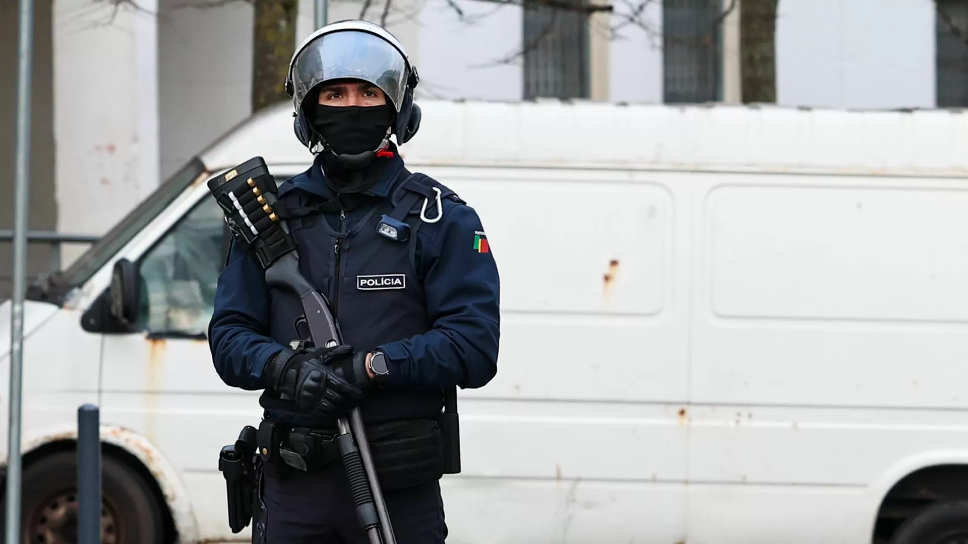 PSP investiga disparos com armas proibidas num bairro em Lisboa