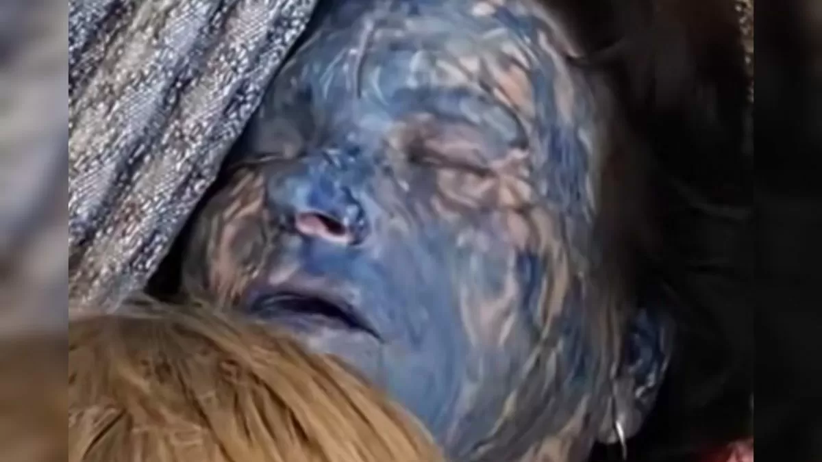 Criança transforma cochilo da avó em “obra de arte”, em SC, e vídeo viraliza nas redes sociais