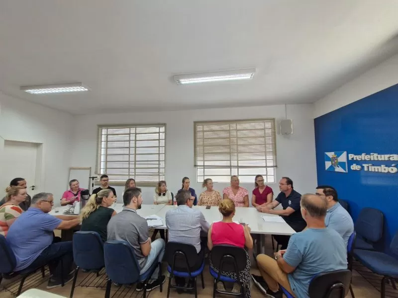 Acordo histórico garante ganho real, reajustes expressivos e avanços estruturais aos servidores de Timbó
