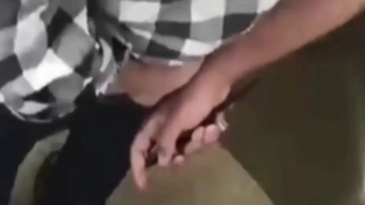 Homem é preso após tentar matar vizinho a facadas dentro de elevador em prédio de SC