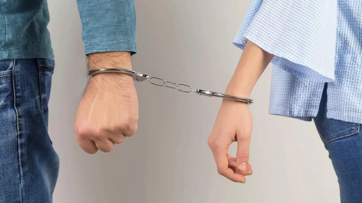 Homem e mulher são presos em Benedito Novo após condenação por estupro de vulnerável