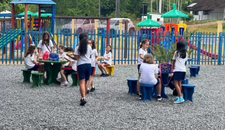 Volta às aulas movimenta Timbó e reúne quase 5 mil alunos na rede municipal