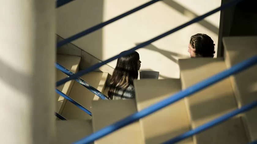 Rapaz de 15 anos agredido em Braga, ato filmado e divulgado nas redes sociais