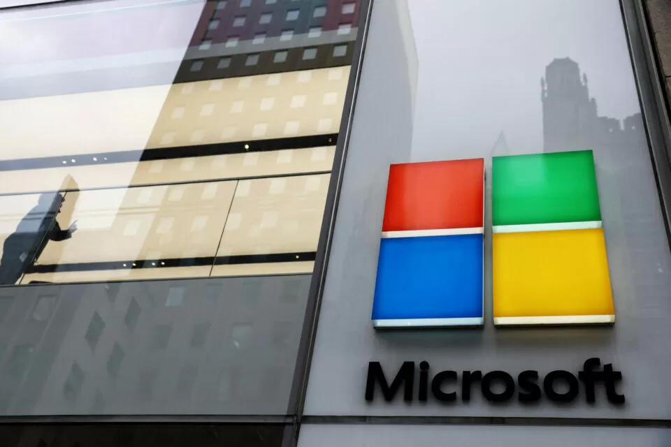 Microsoft cumpre meta e já opera a 100% com energias renováveis