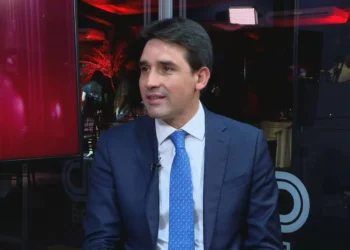 Ministro estima investimento de R$ 50 bi no setor portuário nos próximos 3 anos