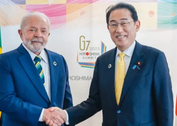 Em maio premiê do Japão visitará Brasil, França e Paraguai