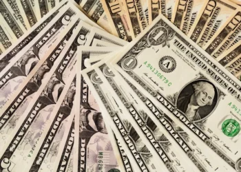 “Finanças: Entre Oportunidades e Preocupações”