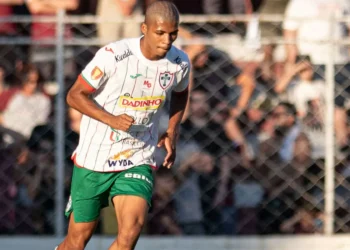 “Momento especial na minha vida”, afirma Kauã após estreia