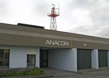 Açores e Anacom alertam para necessidade de substituir cabos submarinos interilhas