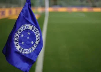 Cruzeiro anuncia Walace, volante que tinha acordo encaminhado com o Corinthians