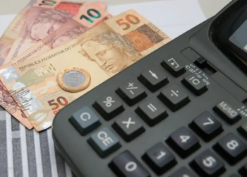 Reforma tributária: teles, energia e saneamento pedem mudanças em “cashback”