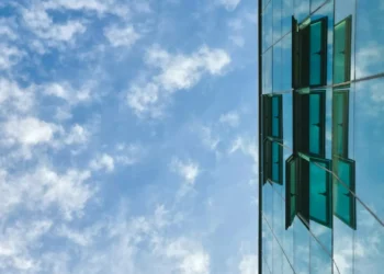 “O Futuro da Economia e o Mercado Imobiliário: Experiência de Olivia Traven”