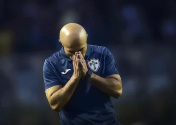 Técnico da Lusa aponta ‘vilão’ para eliminação da Copa do Brasil