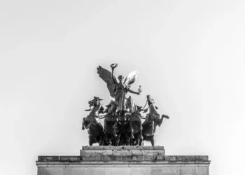 “Política: Além da Corrupção, Experiências Positivas”