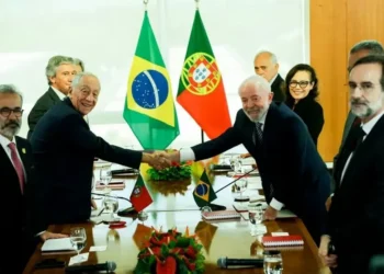 Lula e presidente de Portugal se reúnem em Brasília para fortalecer relações bilaterais
