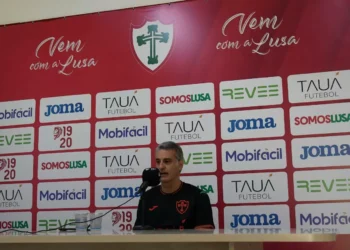 Bourgeois confirma mais 3 reforços, revela saída de Rildo em junho e garante reposição imediata