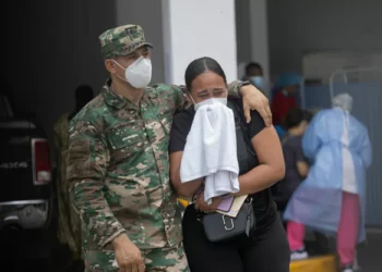 República Dominicana tenta agilizar entrega de corpos após desabamento de boate