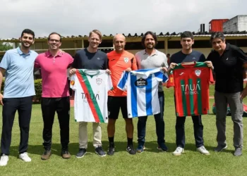 Portuguesa recebe visita institucional do Deportivo La Coruña