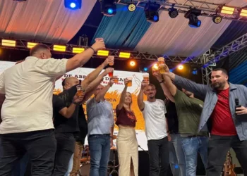 Festival das Cervejarias de Timbó agita o feriadão com mais de 70 rótulos e 24 atrações musicais