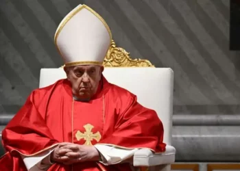 Prefeitura de Blumenau decreta luto oficial pela morte do Papa Francisco