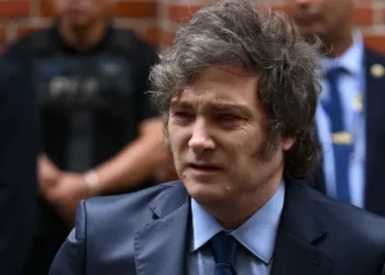 Justiça argentina suspende decreto de Milei que limitava direito à greve