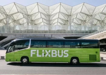 Dona da Flixbus aposta na ferrovia e investe 2,4 mil milhões em comboios de longa distância