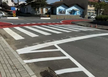 Prefeitura de Timbó realiza melhorias em trevo após diversos acidentes e reclamações da comunidade