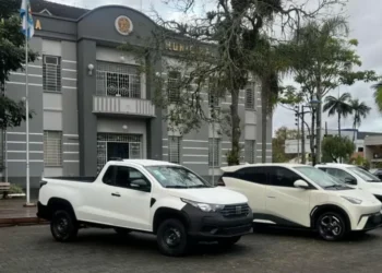 Samae de Timbó renova frota com três novos veículos, incluindo um elétrico