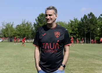 Presidente da SAF ironiza torcedor da Lusa após críticas nas redes sociais