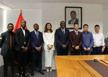 Angola passa oficialmente fábrica de cerveja Lowenda para as mãos da Rushan Shuguang