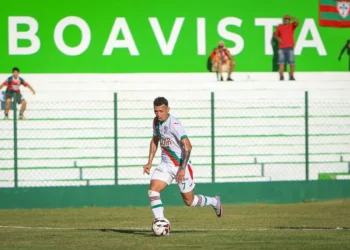 STJD pune De Paula com dois jogos de suspensão