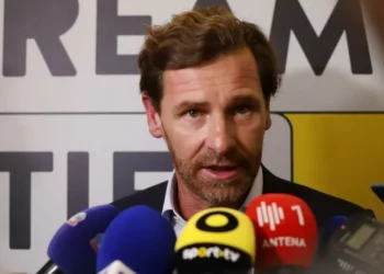 FC Porto investe 12 milhões para ficar com totalidade do passe de Samu