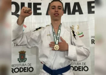 Lutador timboense conquista ouro no Estadual de Karatê e se prepara para disputar Brasileiro em Brasília