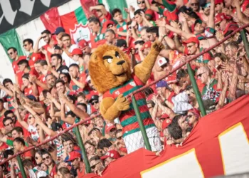 Após problema técnico, Lusa amplia prazo de check-in para jogo contra o Mixto-MT