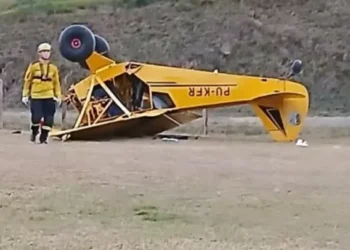 Avião cai na Serra Catarinense e deixa uma pessoa morta