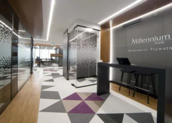 Polónia está a analisar “vários cenários” de um novo imposto bancário