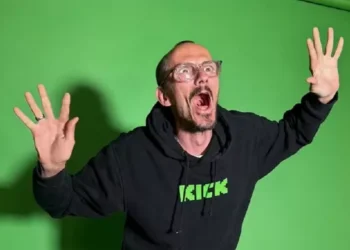 França abre investigação sobre plataforma Kick após morte transmitida ao vivo