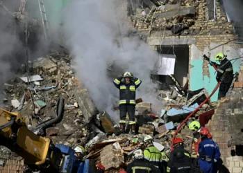 Ataque russo deixa 21 mortos em Kiev e Trump ‘não está feliz’, diz Casa Branca