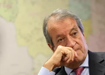 Valdemar Costa Neto diz que Bolsonaro definirá candidato do PL em 2026 e cita Trump como ‘única esperança’