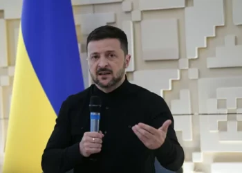 Zelensky descarta qualquer retirada das forças ucranianas na região de Donbass