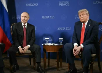 Trump e Putin encerram reunião no Alasca sobre guerra da Ucrânia sem acordo