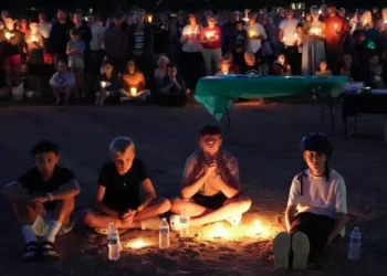 EUA investigam massacre em escola católica como crime de ódio e terrorismo doméstico