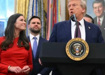 Trump nega boatos sobre sua saúde: ‘Notícias falsas’