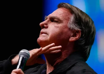 ‘No julgamento de Bolsonaro, Brasil enfrenta Trump e próprio passado autoritário’, diz The Washington Post