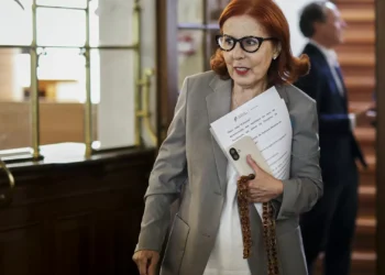 Portugal favorável a deixar de importar gás russo e pode fazê-lo já em 2026