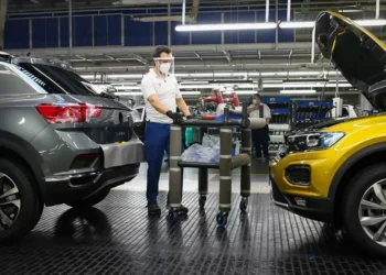 Autoeuropa com produção garantida até ao final da próxima semana
