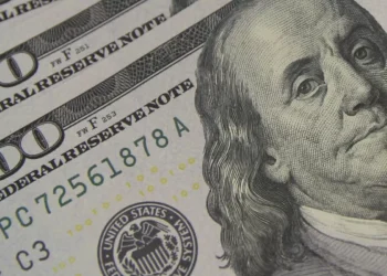 Dólar cai para R$ 5,46 com alívio nas tensões entre EUA e China